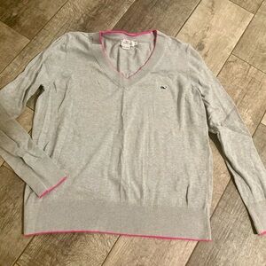 Vineyard Vines Gray V-Neck Sweater with Pink Trim